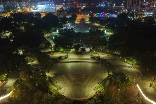 云南文山州文山市市民广场照明系统3