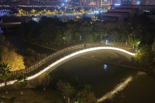 云南文山州文山市市民广场照明系统2